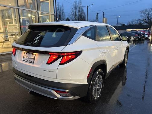 2026 Hyundai TUCSON Hybrid Blue SE