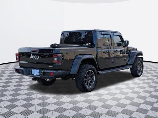 Black Clearcoat 2022 Jeep Gladiator Overland