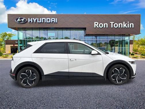 2023 Hyundai IONIQ 5 SE