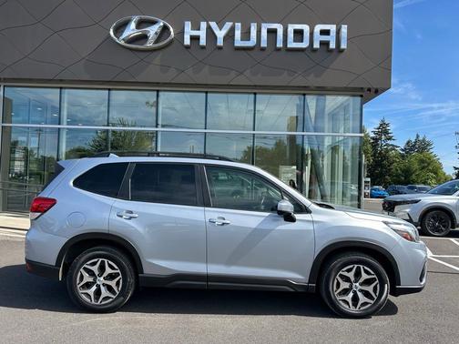 2020 Subaru Forester Premium