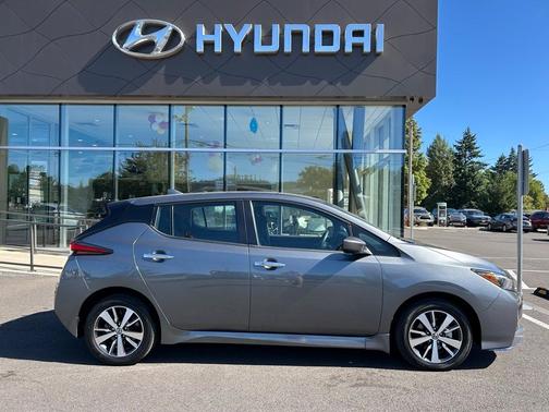 2022 Nissan Leaf S PLUS