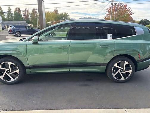 Green 2026 Hyundai IONIQ 9 Performance Calligraphy