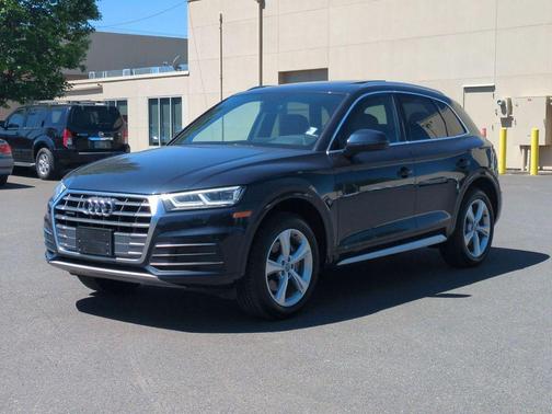 Moonlight Blue Metallic 2020 Audi Q5 40 Premium Plus