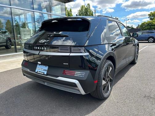 2025 Hyundai IONIQ 5 SEL