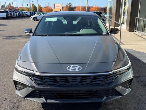 2026 Hyundai ELANTRA HEV SEL Sport