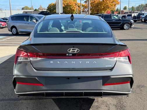2026 Hyundai ELANTRA HEV SEL Sport