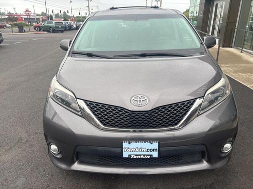 2017 Toyota Sienna SE Premium