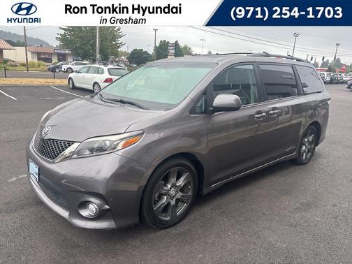2017 Toyota Sienna SE Premium