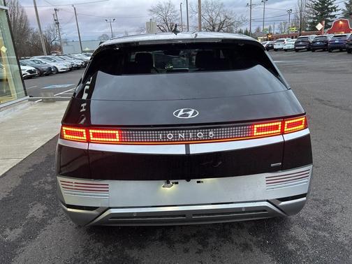 2022 Hyundai IONIQ 5 Limited