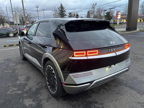 2022 Hyundai IONIQ 5 Limited