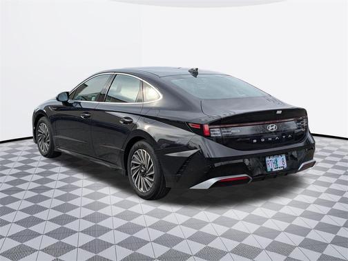 2025 Hyundai SONATA Hybrid SEL