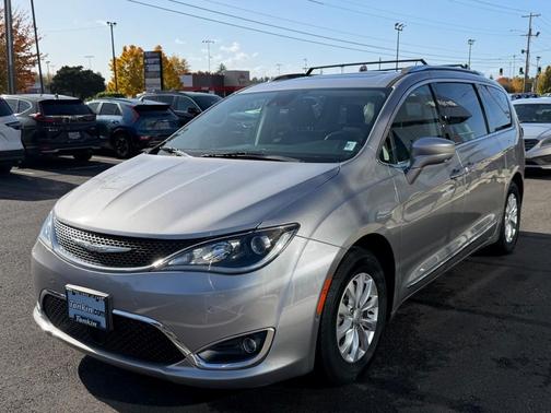2018 Chrysler Pacifica Touring-L Plus
