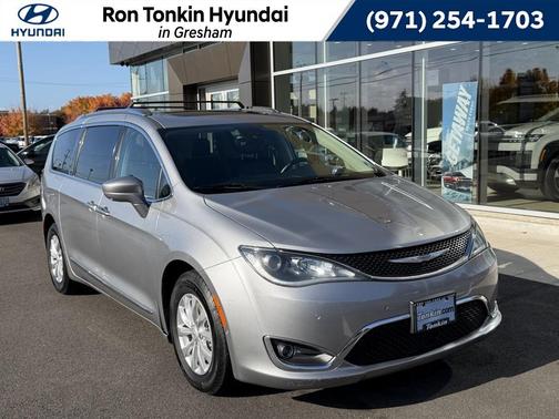 2018 Chrysler Pacifica Touring-L Plus