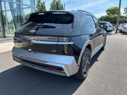 2025 Hyundai IONIQ 5 Limited