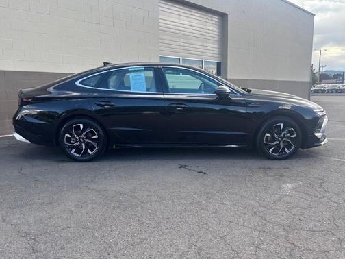 Black 2025 Hyundai SONATA SEL