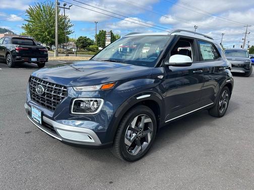 2025 Hyundai VENUE Limited