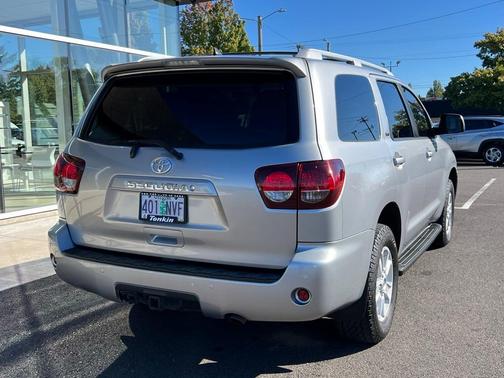 2019 Toyota Sequoia SR5