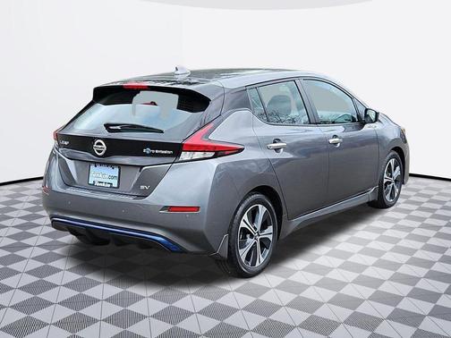 2020 Nissan Leaf SV