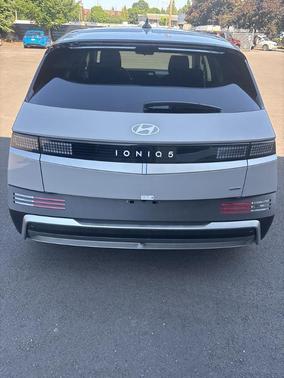 2025 Hyundai IONIQ 5 SE