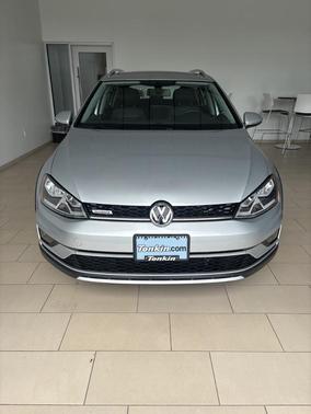 2017 Volkswagen Golf Alltrack TSI SE