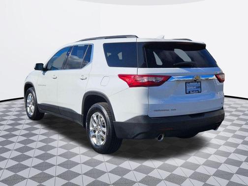 Summit White 2021 Chevrolet Traverse LT Leather