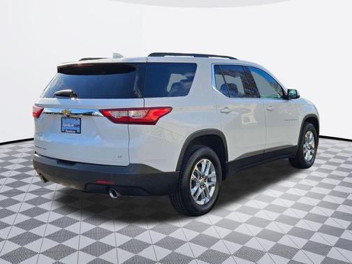 Summit White 2021 Chevrolet Traverse LT Leather