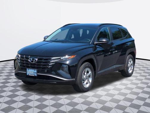 Black Pearl 2024 Hyundai TUCSON SEL