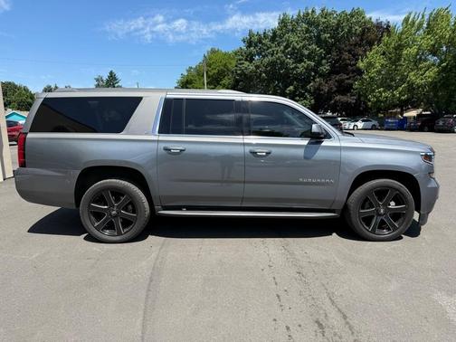 2019 Chevrolet Suburban LT