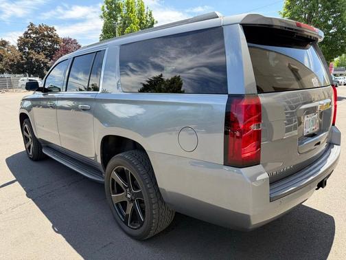 2019 Chevrolet Suburban LT