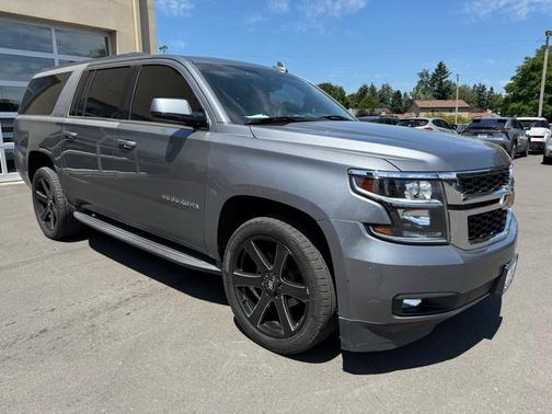 2019 Chevrolet Suburban LT