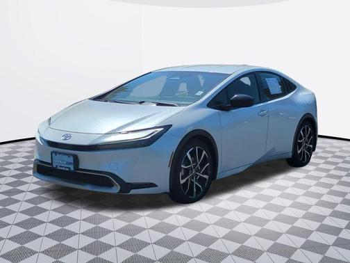 Pearl 2024 Toyota Prius Prime XSE