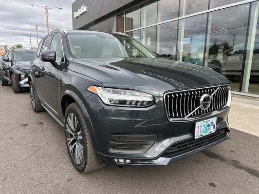 2021 Volvo XC90 T5 Momentum 7 Passenger