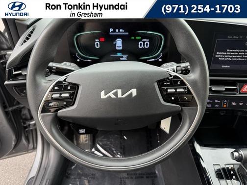 2023 Kia Niro LX