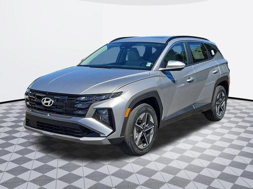 Shimmering Silver 2026 Hyundai TUCSON SEL Premium