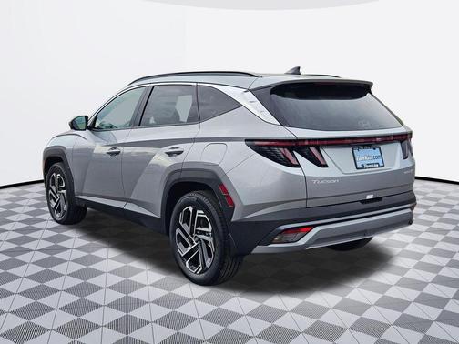 Shimmering Silver 2026 Hyundai TUCSON Plug-In Hybrid Limited