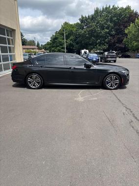2020 BMW 745e xDrive iPerformance