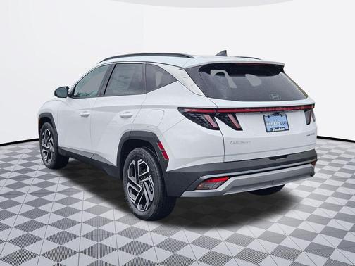 Pearl 2026 Hyundai TUCSON Hybrid Limited