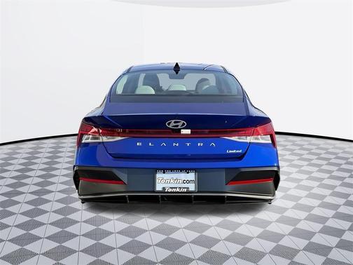 2025 Hyundai ELANTRA Limited