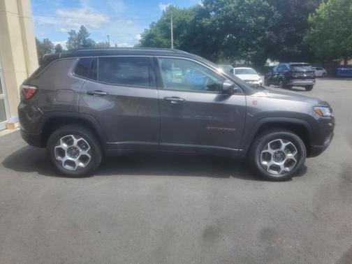 2022 Jeep Compass Trailhawk