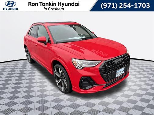 2024 Audi Q3 45 S line Premium