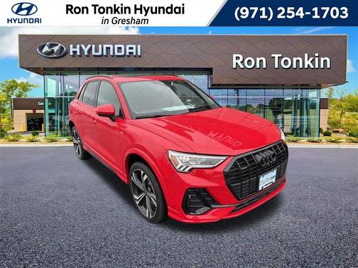 2024 Audi Q3 45 S line Premium