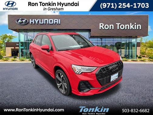 2024 Audi Q3 45 S line Premium