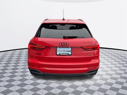 2024 Audi Q3 45 S line Premium