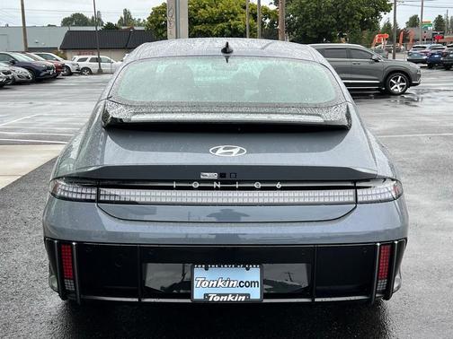 2025 Hyundai IONIQ 6 SE