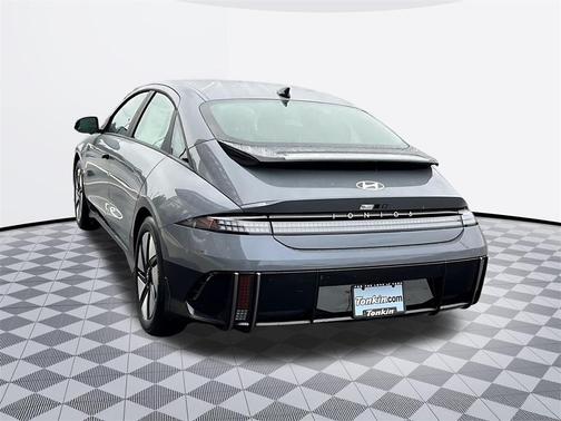 2025 Hyundai IONIQ 6 SE