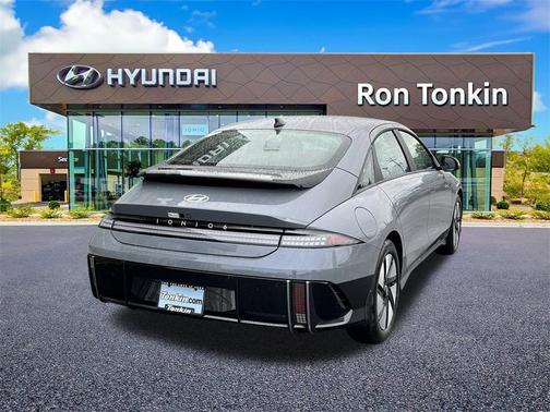 2025 Hyundai IONIQ 6 SE