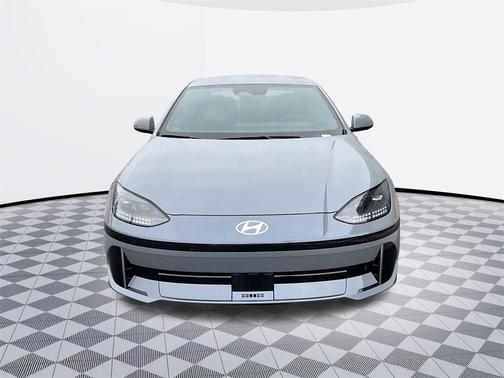 2025 Hyundai IONIQ 6 SE