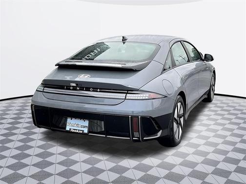 2025 Hyundai IONIQ 6 SE