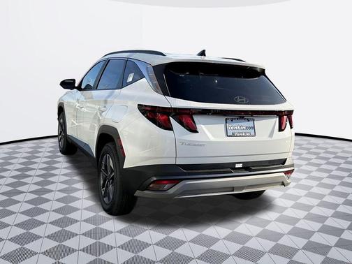 White Pearl 2026 Hyundai TUCSON SEL