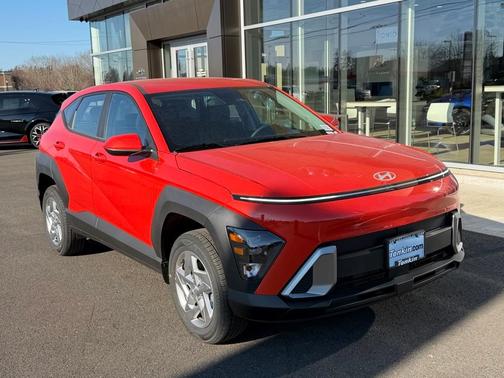 2026 Hyundai KONA SE